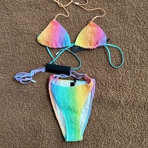 Rare Triangl Rainbow Vinca